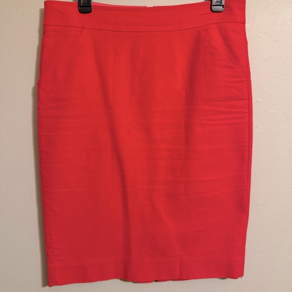 J Crew | The Pencil Skirt | Coral | Size 10